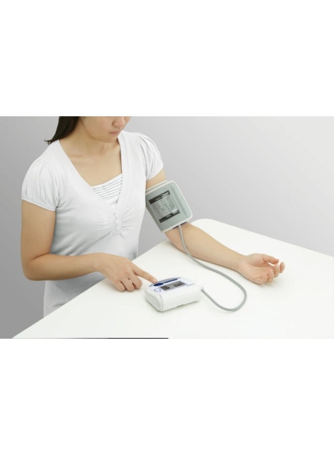 CITIZEN CH453 Digital Blood Pressure Monitor with Upper Arm Cuff and Large Display - Image 4