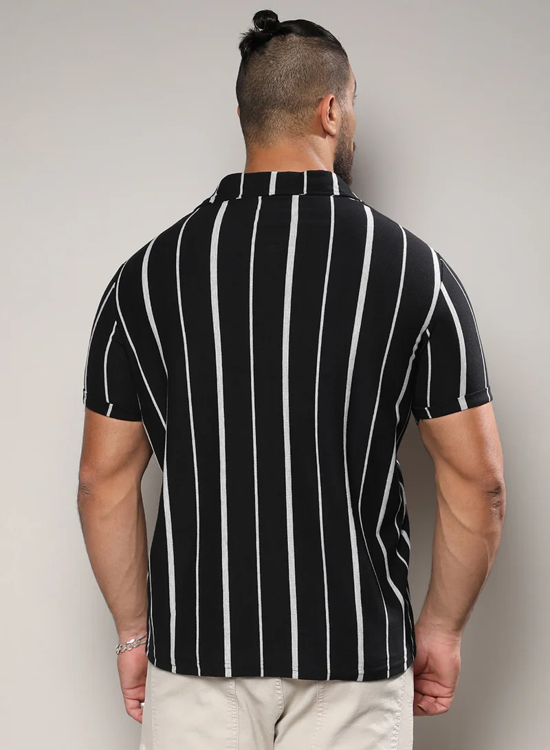 Instafab Plus Instafab Plus Men's Black & White Pencil Striped Shirt For Casual Wear | Spread Collar | Short Sleeve | Button Closure | Shirt Crafted With Comfort Fit For Everyday Wear