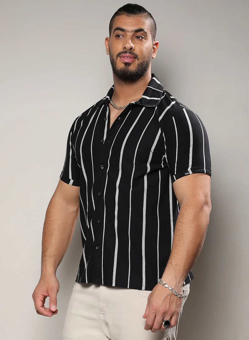 Instafab Plus Instafab Plus Men's Black & White Pencil Striped Shirt For Casual Wear | Spread Collar | Short Sleeve | Button Closure | Shirt Crafted With Comfort Fit For Everyday Wear