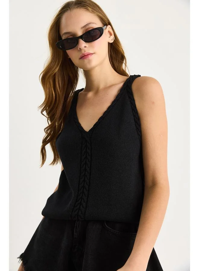 Ginger Strappy V Neck Crochet Top