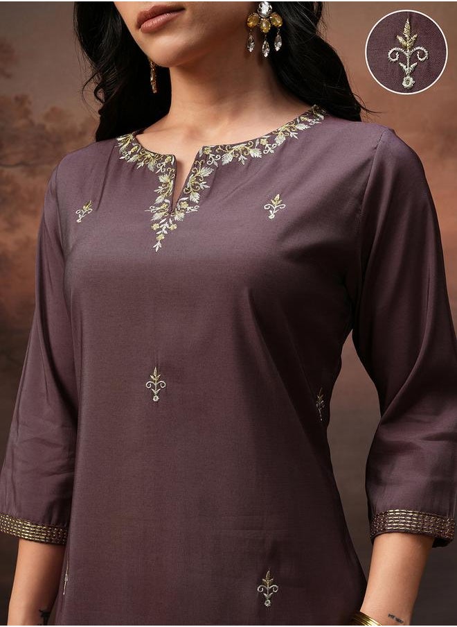 Vishudh Embroidered Round Neck Tunic and Trousers Co-Ords by Styli  - Image 5