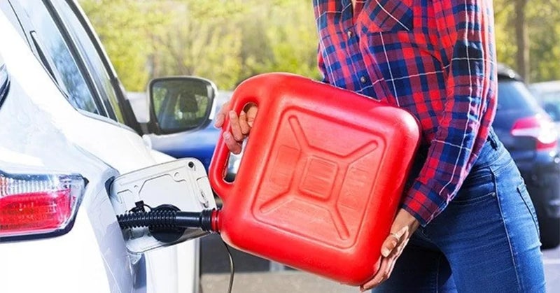 Duravel Most item matching trendy design Duravel Jerry Can - 20 Litre- Fuel Can Container for Oil Petrol Diesel Storage Moving Red Cans, UN Regulations Approved Heavy Duty Backup Petrol Tanks Mount for Motorcycle SUV ATV Most Cars Labor saving - Image 4