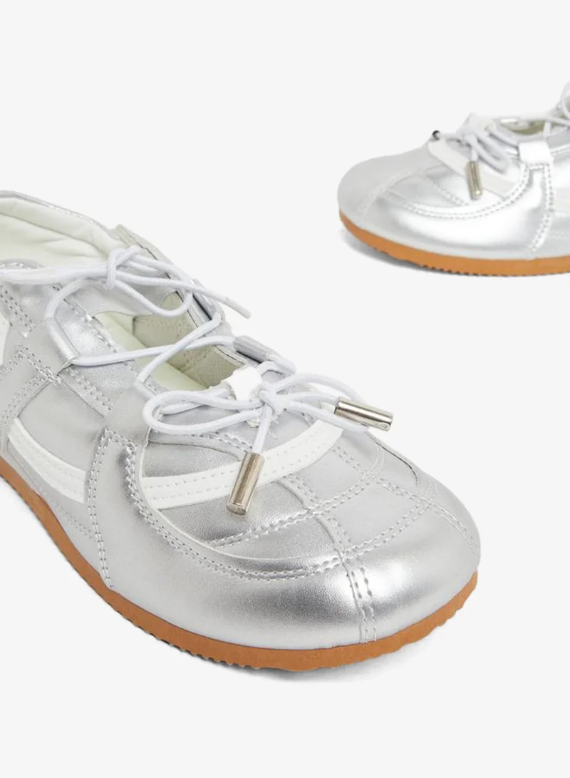 Styli Solid Lace-Up Sneakers