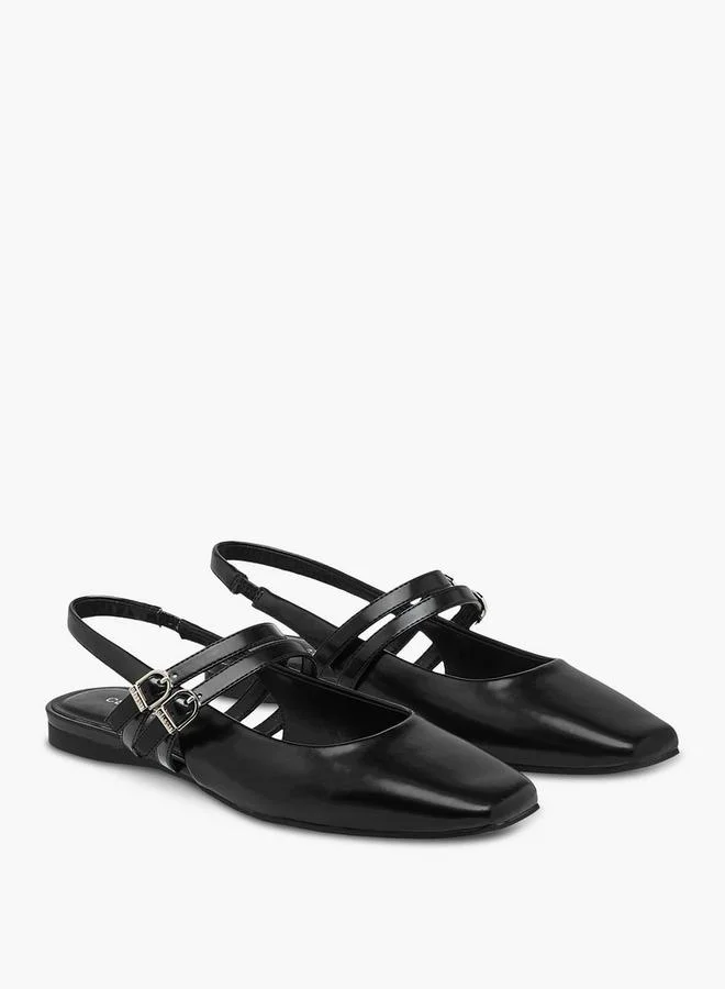 سيليست Women Buckle Accent Strap Sandals