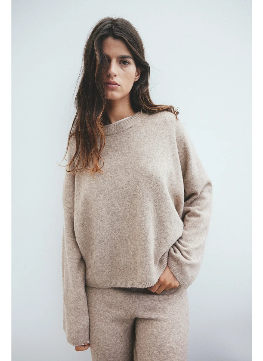 اتش اند ام Jumper
