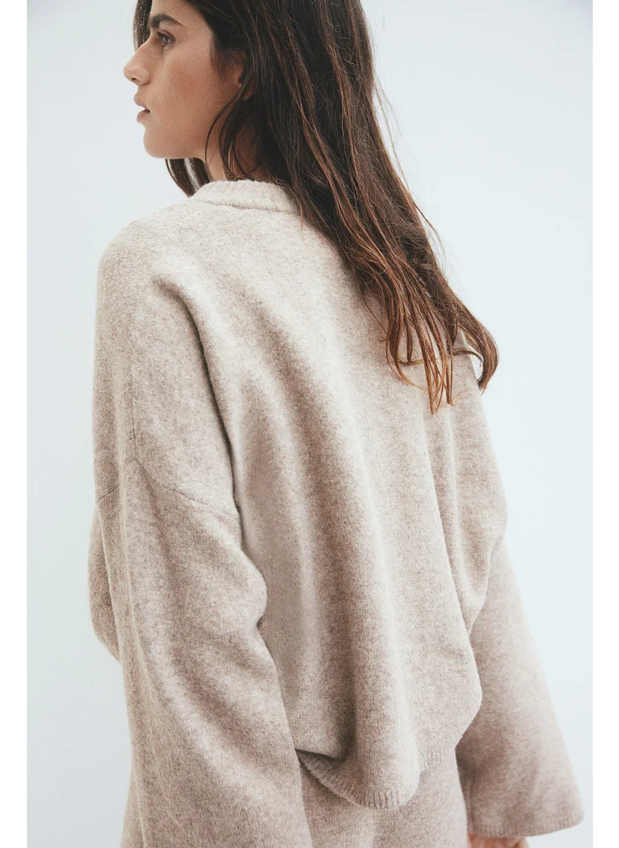 اتش اند ام Jumper