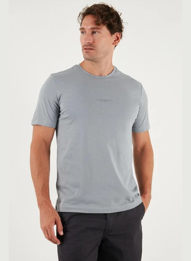 بوراتي تيشيرت قطن رجالي بطبعة وياقة دائرية مقاس عادي