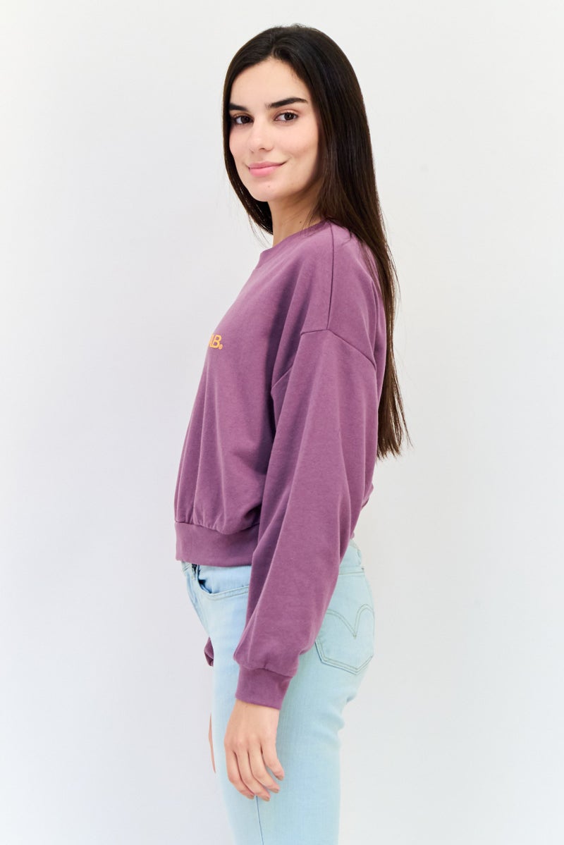 Levi's سويت شيرت نسائي بأكمام طويلة وطباعة جرافيك، بنفسجي - Image 2