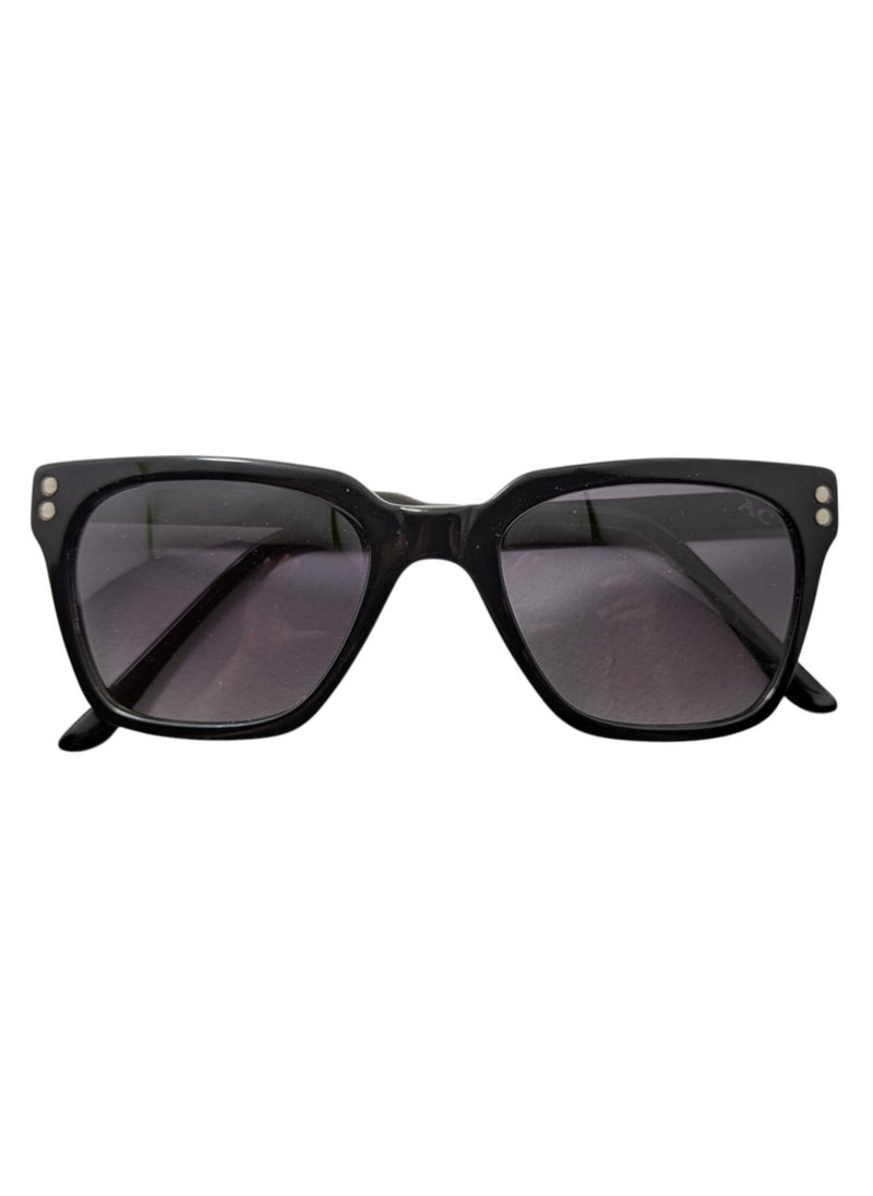 Armando Cavelli - Authentic Armando Cavalli sunglasses, crafted from carefully selected premium acetate for a luxurious look and longevity with extensive use. This model combines modernity and classic style, with a raw black acetate front and gunmetal -plated metal temples to complete your luxury look. Comes with premium polymer lenses offer UV400 protection in a gradient grey - Image 1