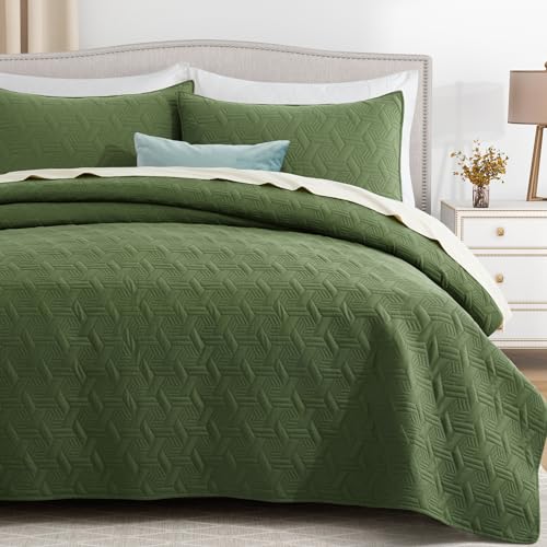Lavsiry Olive Green King Size Quilt Bedding Set with Pillow Shams, Summer Lightweight Bedspread Coverlet, Soft Quilted Blanket Thin Comforter for All Seasons - Image 2