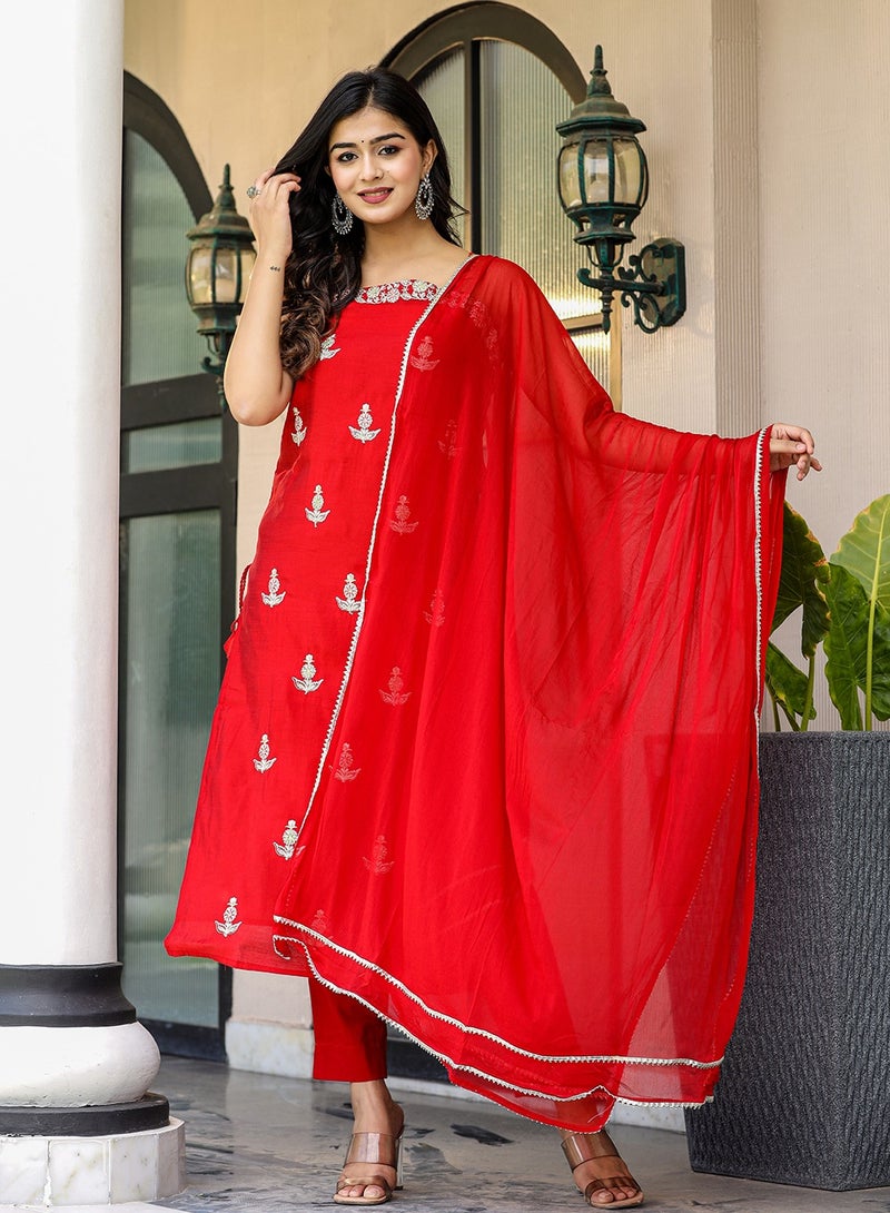 Swadesh Souq Silk Kurta Pant Set with Dupatta - Image 2