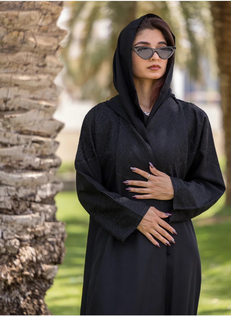 FASHION LINE Nobility Arabian Abaya V-Open Neck Front and Back work, Ari Work and Sleeve Work with Black