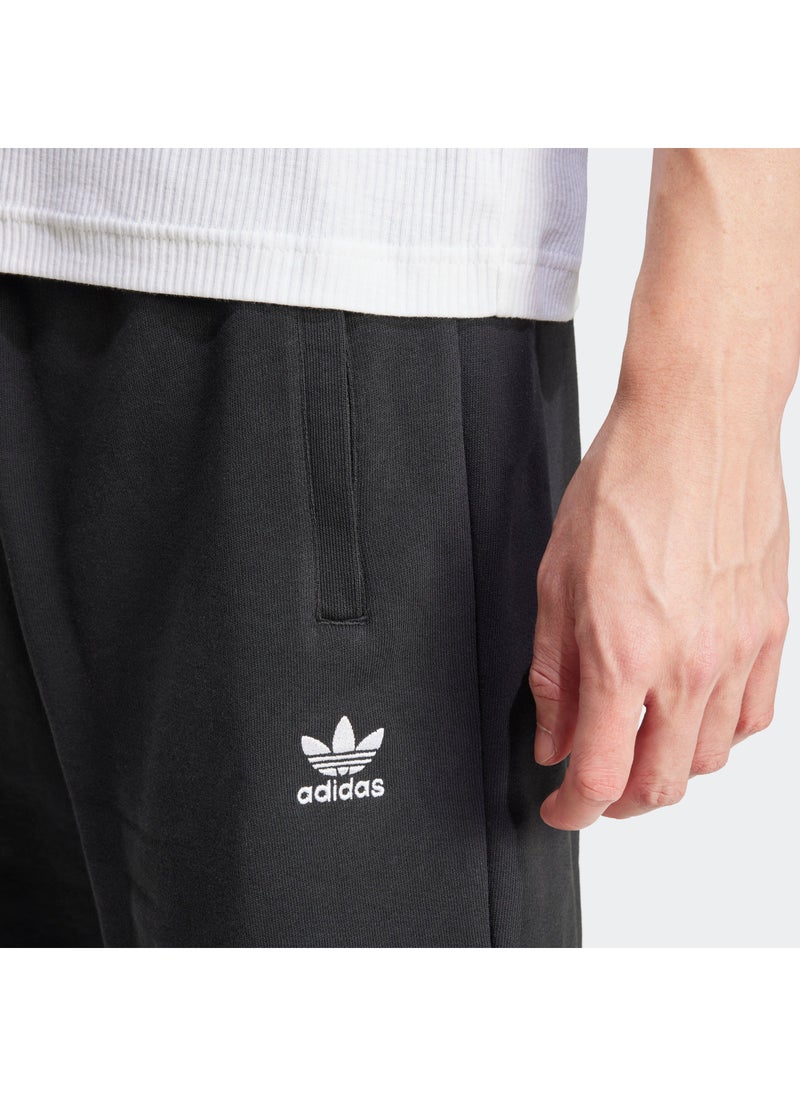 adidas Originals Essential Trefoil Shorts - Image 4