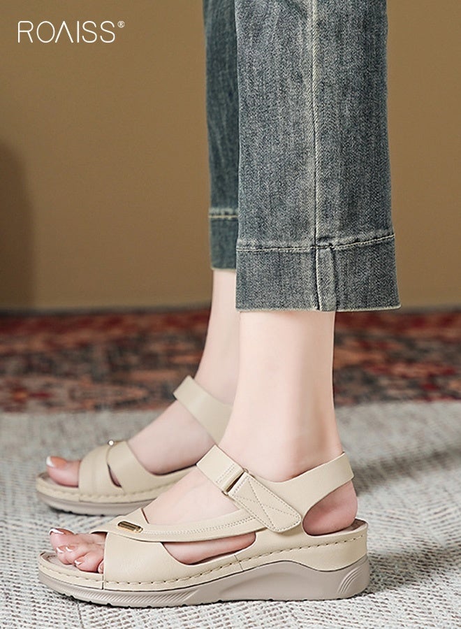 رويس صنادل نسائية مريحة، تسمح بمرور الهواء، مانعة للانزلاق، ذات نعل سميك. صنادل مريحة بمقاسات كبيرة مناسبة للارتداء اليومي. صنادل عملية ومتعددة الاستخدامات مزودة بإبزيم فيلكرو معدني. لون مشمشي فاتح. - Image 3