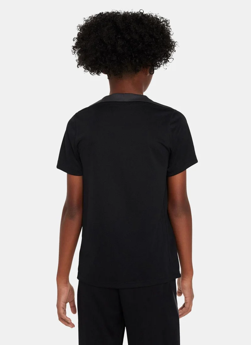 نايكي Kids' Dri-FIT Strike Football Top (Older Kids)