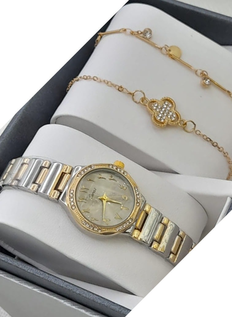 كورال طقم ساعة نسائي  بتصميم انيق مكون من -ساعة - -مع مجموعة اساور