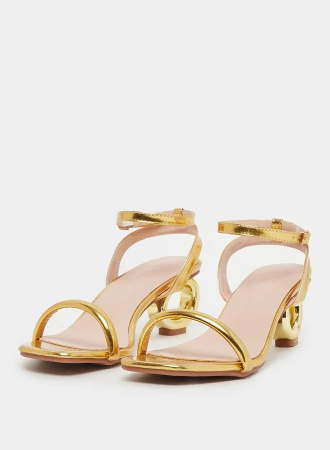 تايك تو صنادل بكعب مفتوح من الأمام بحزام للكاحل