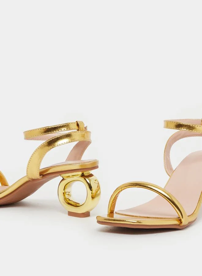 تايك تو صنادل بكعب مفتوح من الأمام بحزام للكاحل