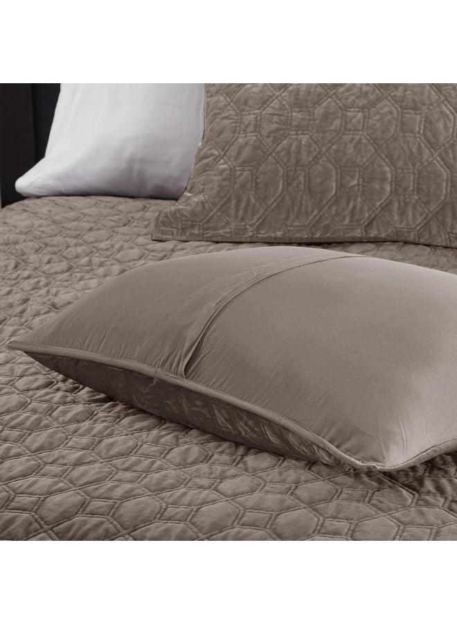 madison park Madison Park Harper Velvet 3 Piece Coverlet Set Taupe 104x94 inches KingCal King  - Image 4