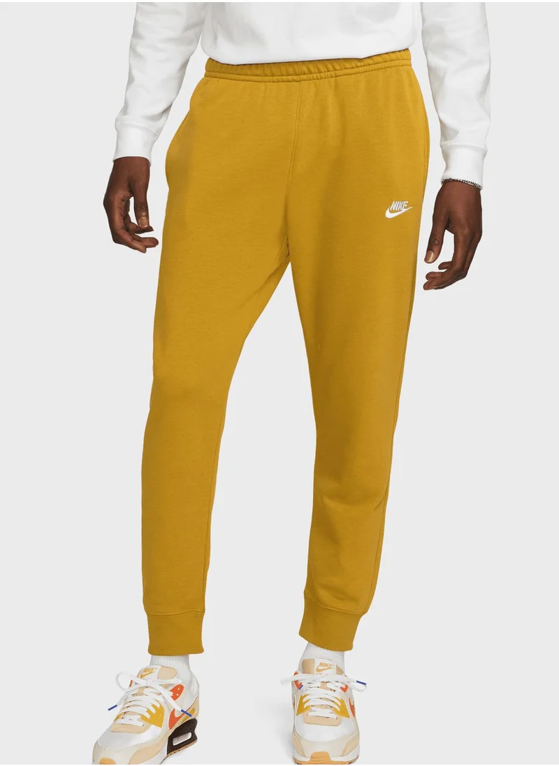 Nike Essential Joggers