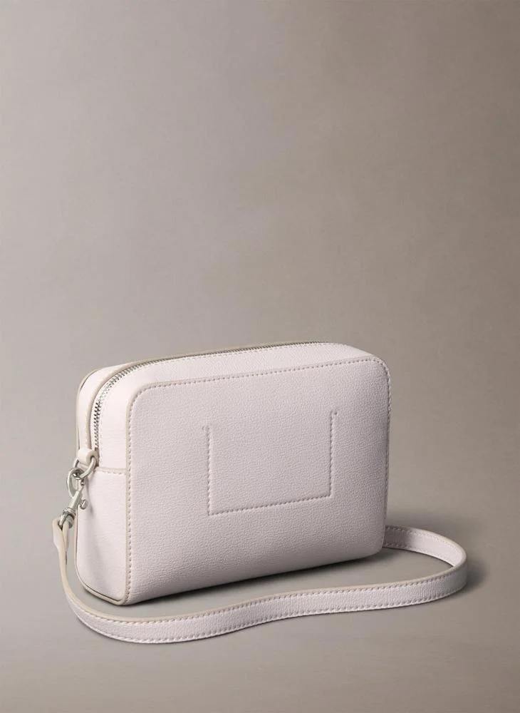كالفن كلاين جينز Logo Camera Bag