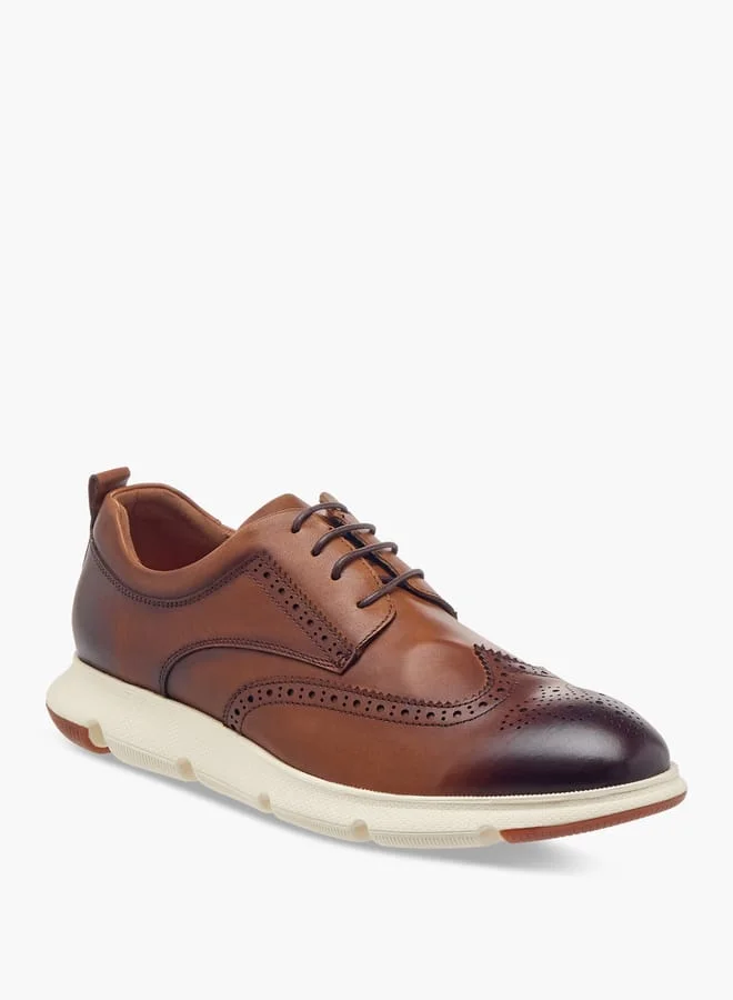 لو كونفورت Men Perforation Detail Lace-Up Sneakers