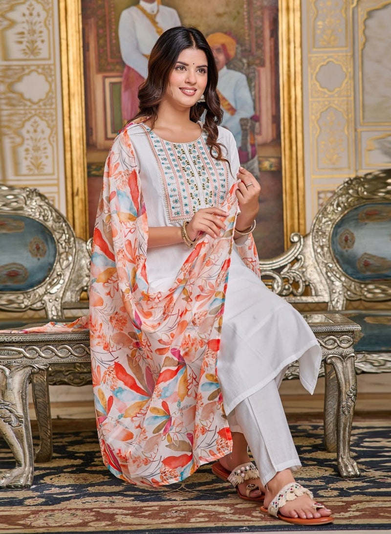 Women Chanderi White Kurta with Pant and Digital Print Dupatta Set  - Image 5