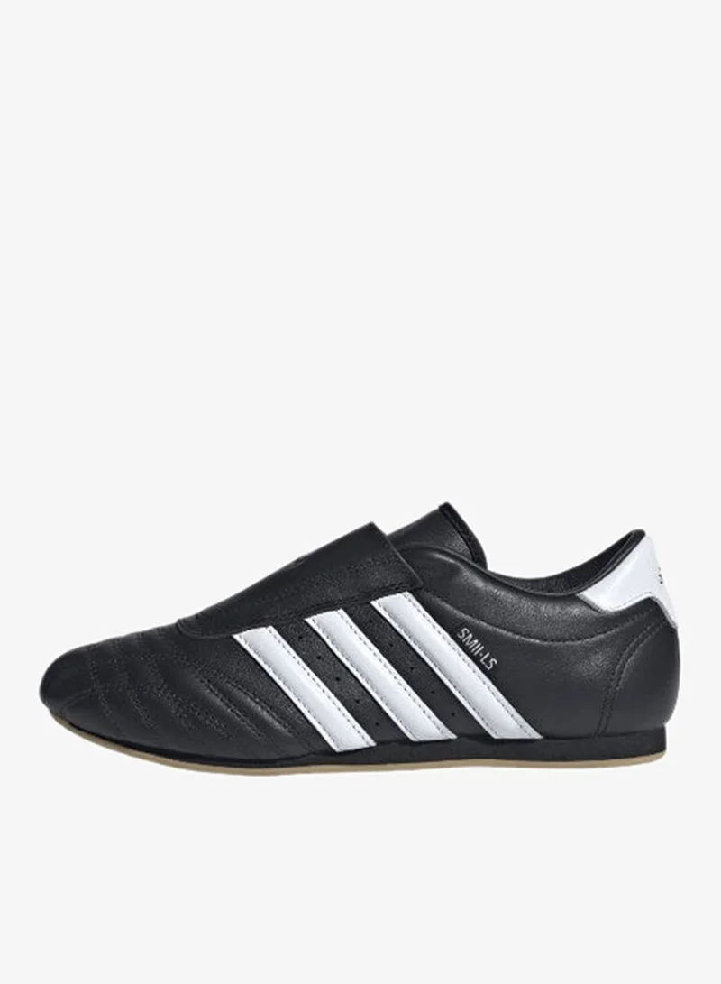 adidas تايكوندو دبليو أسود فاشون ترينرز نسائي 13.5