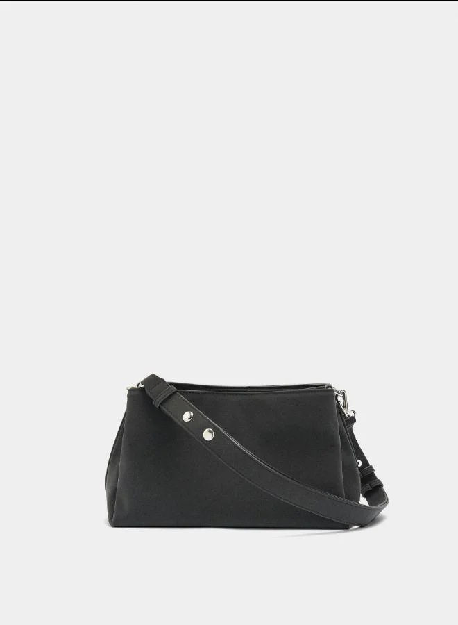 بارفوا حقيبة كتف ذات ملمس ناعم