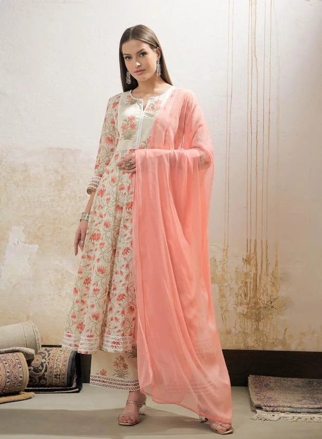 SASSAFRAS SASSAFRAS Off White Floral Anarkali Kurta with Pencil Pants and Dupatta Set