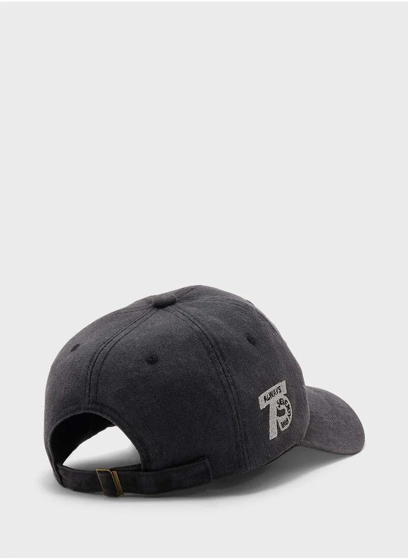 سفنتي فايف Embroidered Casual Cap