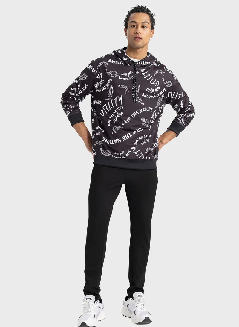 ديفاكتو سويت شيرت رجالي بقصة عادية