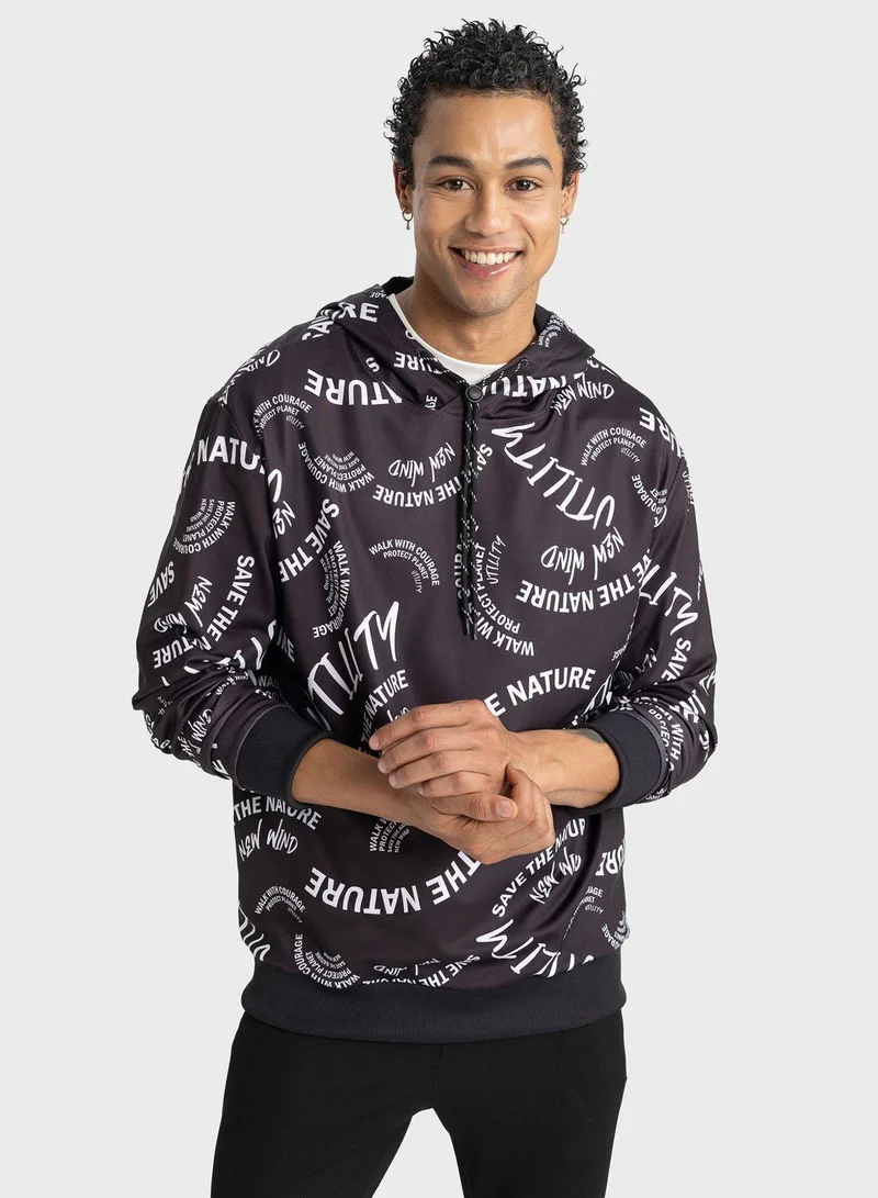 ديفاكتو سويت شيرت رجالي بقصة عادية