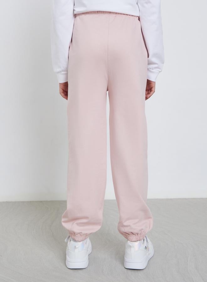 ستايلي جوغر بتفاصيل امامية محزوزة - Image 4