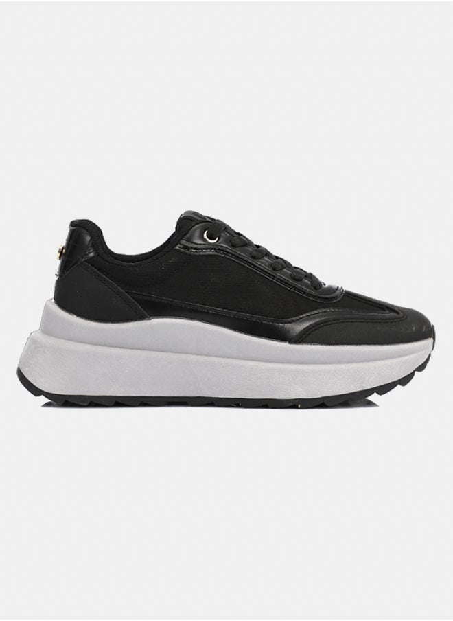 DejaVu Fashionable Sneakers  - Image 2