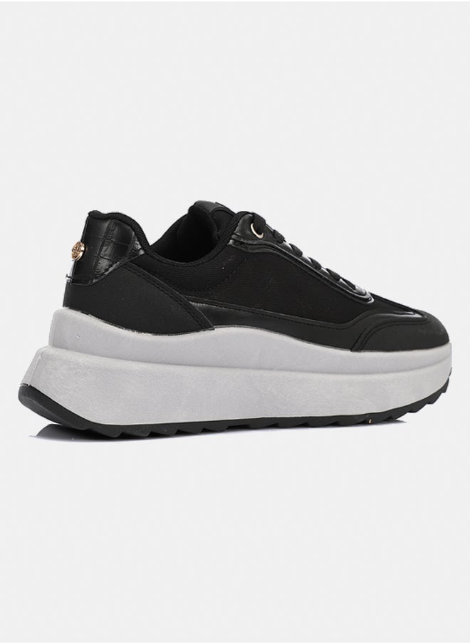 DejaVu Fashionable Sneakers  - Image 3