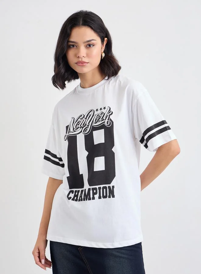 Styli Women White Graphic Print Short Sleeve Oversized T-Shirt