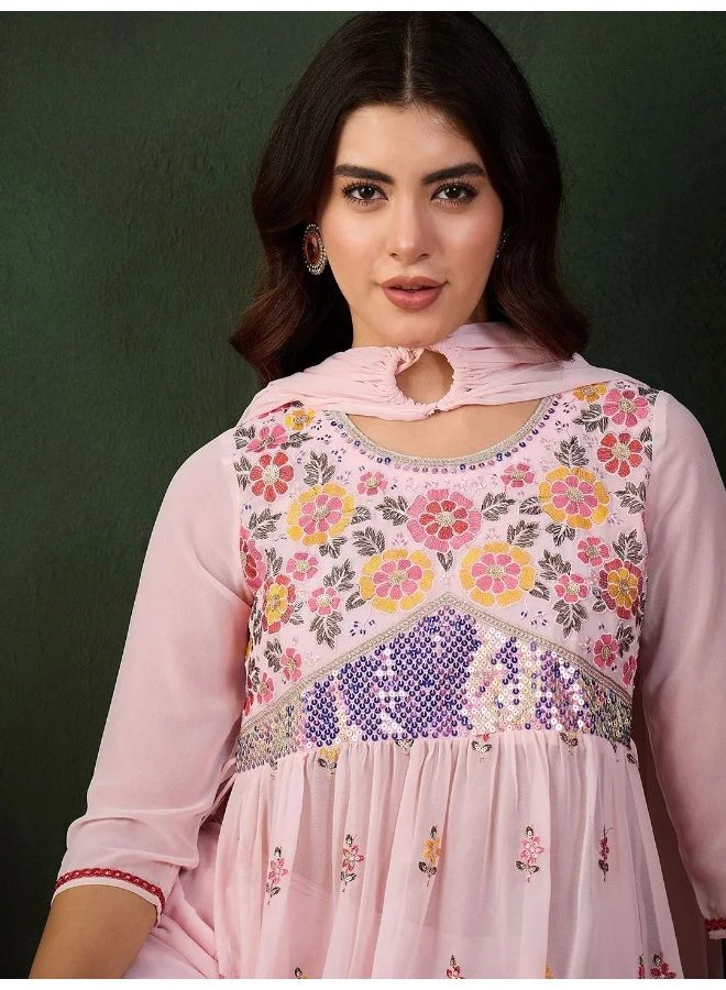 أيه كيه إس Pastel Pink Nayra Cut Kurta Set With Embroidery Detail