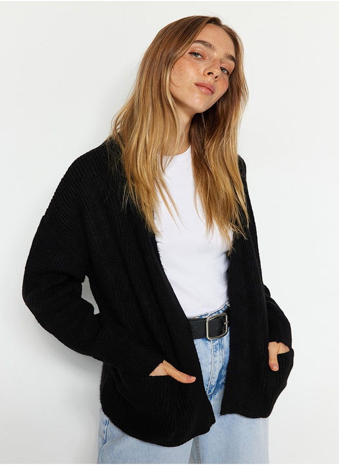 Black Wide Fit Soft Textured Pocket Detail Knitwear Cardigan TWOAW24HI00133 - pzsku/Z698E11D1A2F21B70DC48Z/45/_/1730941481/cf4ac348-4f37-4e5c-90bc-785843e56e43