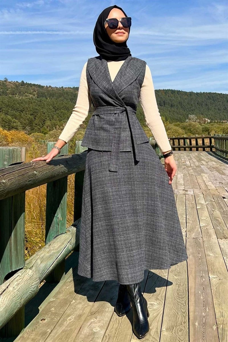 Rabia Şamlı Azize Skirt Vest Set Anthracite - Image 3