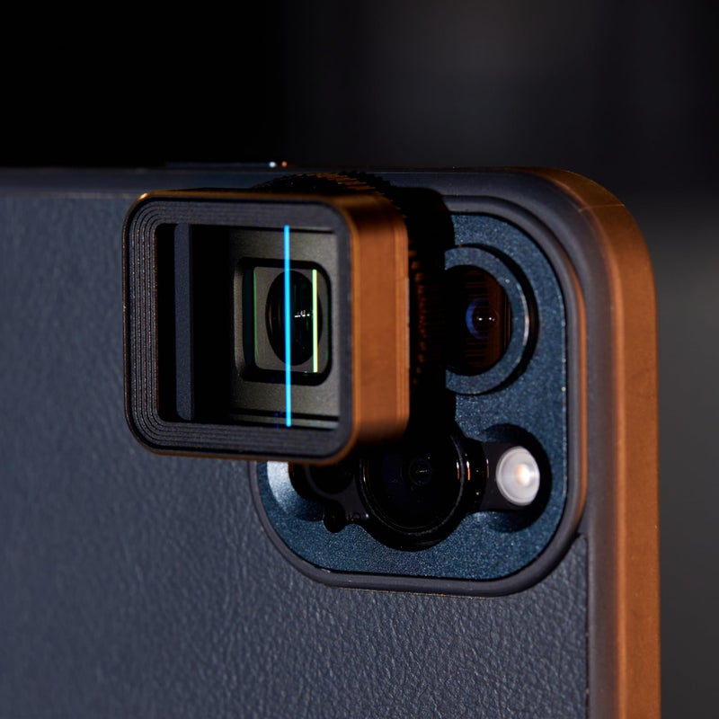 Shiftcam | LensUltra 1.33x Anamorphic Lens - 1.33x Magnification, 113Â° Angle - Transform Mobile Footage, Captivating Widescreen Ratio, Cinematic Lens Flare, Surreal Perspectives, Premium Design - Image 4