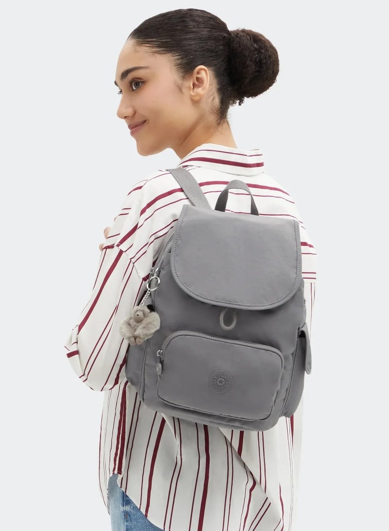 kipling حقيبة ظهر صغيرة رمادية جذابة من سيتي باك ميني - Image 2