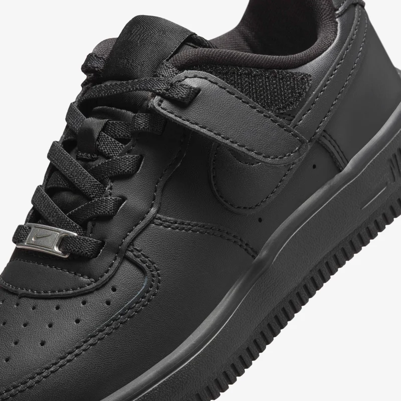 Nike Kids' Force 1 Low EasyOn Shoes