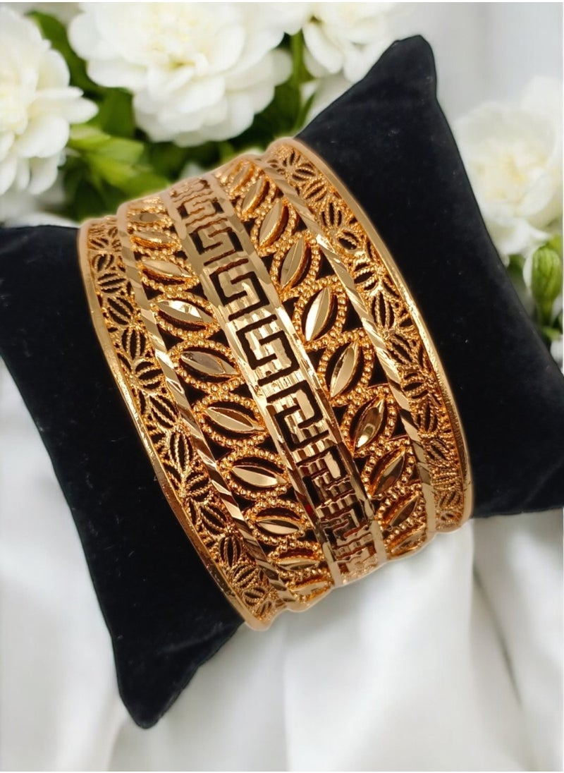 Noor Zara - Golden Wide Cuff and ring - Image 1