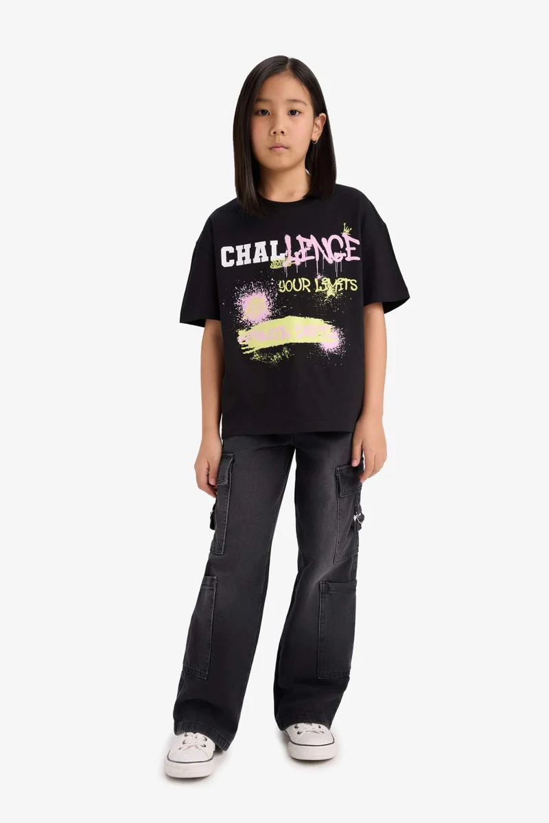 ديفاكتو Girl Oversize Fit Crew Neck Short Sleeve T-Shirt