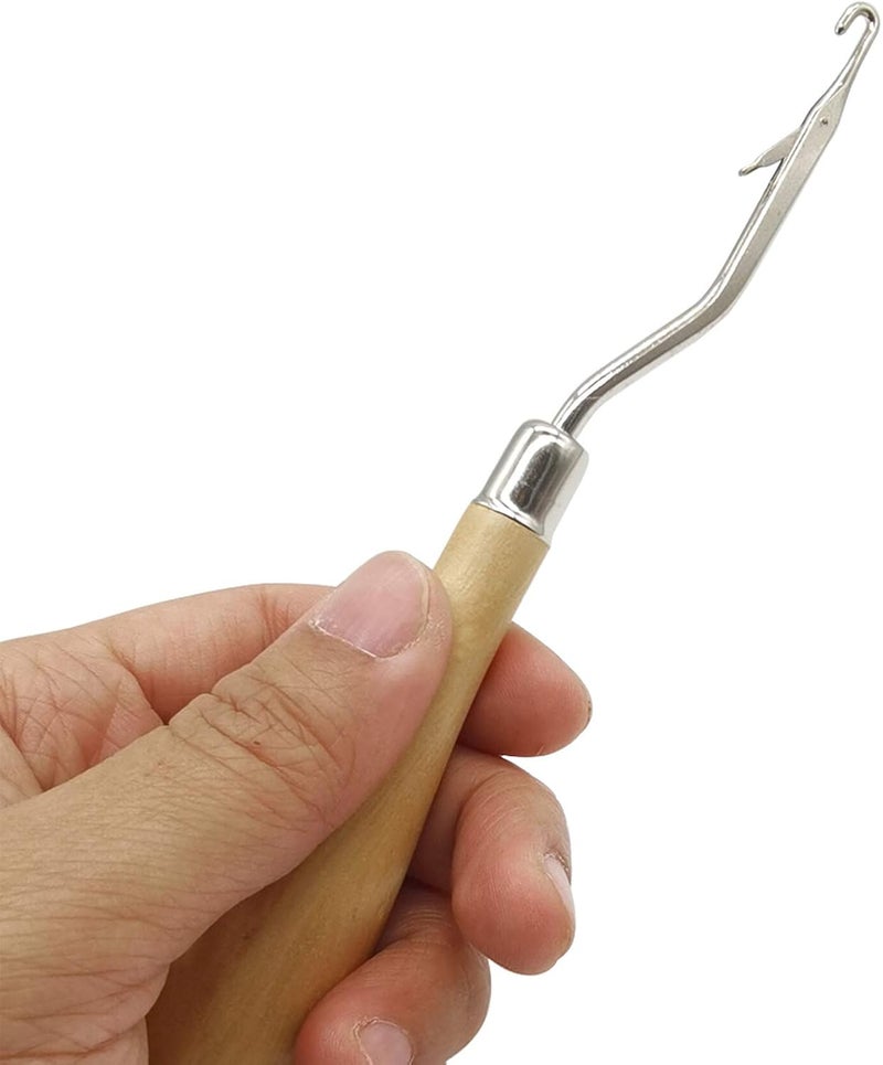 ROYHOO 10PCS Wooden Bent Latch Hook Tool Knitting Tool Needle Hook with Wood Handle for Crafts Carpet - Image 4