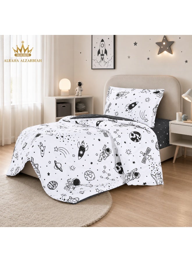 طقم مفارش أطفال 3 قطع مايكروفايبر – لحاف 160×220 سم بحشوة بوليستر 3 كجم مع شرشف مطاط وكيس مخدة – عدة ألوان