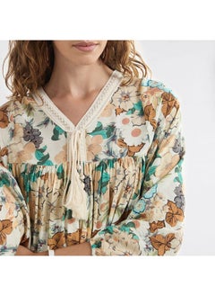 FAV Floral Print A-line Midi Dress with V-neck and Lace Detail  - Image 4