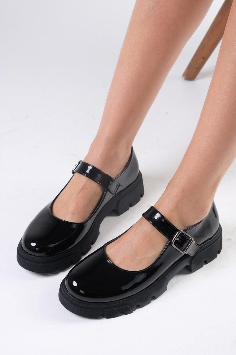 Mio Gusto Cyntia Black Color Patent Leather Thick Soled Women's Ballerina Loafer Shoes  - Image 5