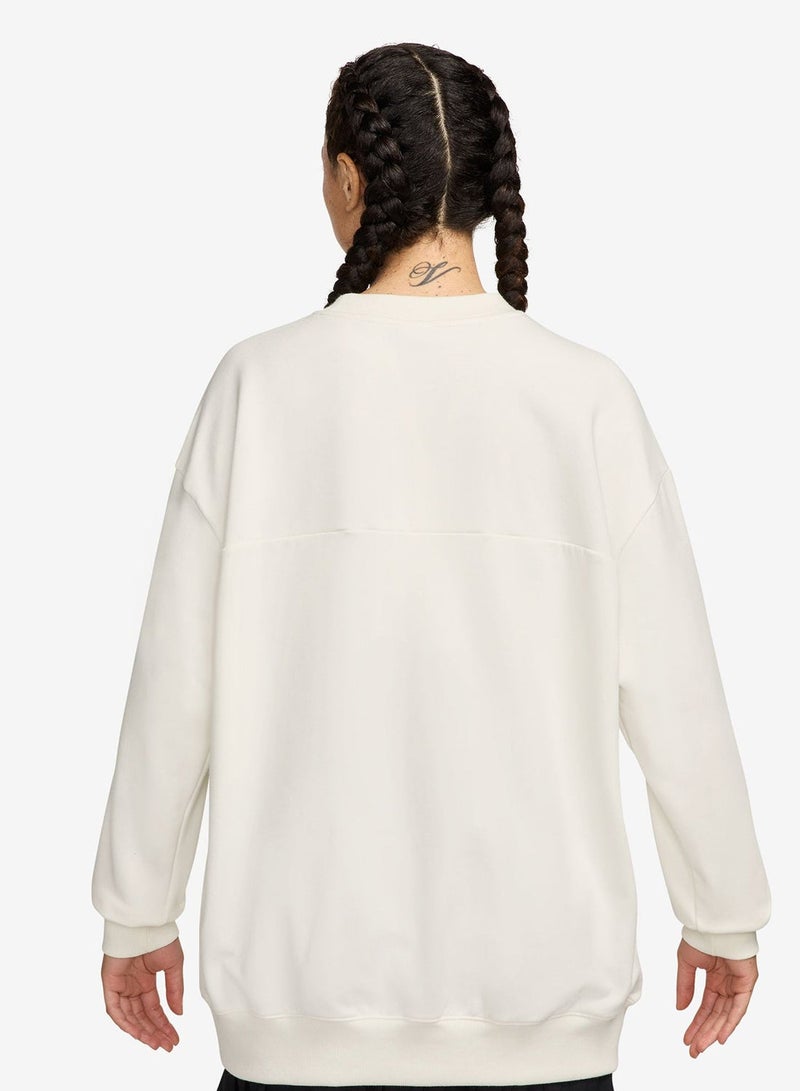 Nike Swoosh Fly Seasonal Fleece Sweatshirt - Image 2
